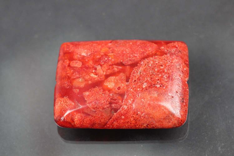 sponge coral pendant pressed red rectangular size 38 x 28mm, 7mm thickness, hole Ø ca. 1,0mm, straight drilled