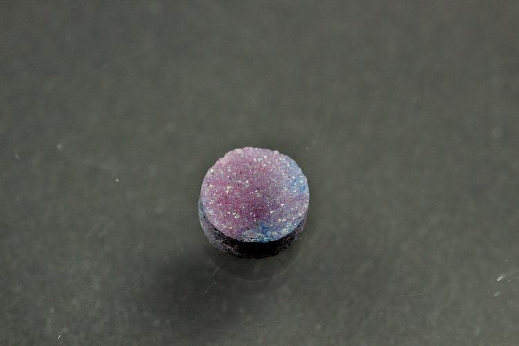 Agate Druzy, shape round, color amethyst, approx. size Ø 6mm, approx.high 4,0 mm