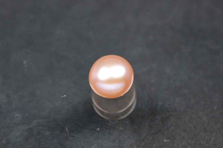 Süßwasserperlen, angebohrt Button, ca.Maße Ø6,0-6,5mm, Hoch 5,0-5,5mm, Farbe plum