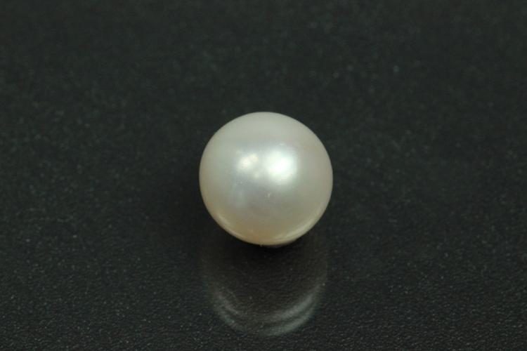 Freshwater pearls, undrilled round, approx.size Ø10,0mm, nice luster A, color white