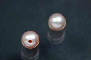 Freshwater pearls, half drilled round, approx.size Ø4,0-4,5mm, color rose