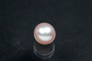 Freshwater pearls, half drilled round, approx.size Ø5,0-5,5mm, color rose