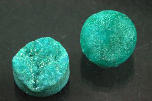 Quarz Druzy, Form rund, Farbe aventurinfarben, ca Maße Ø 10mm, Höhe 3,6-5,6 mm