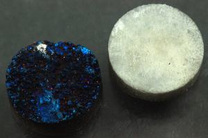 Quarz Druzy, Form rund, Farbe blaufarben, ca Maße Ø 12mm, Höhe 4,4-6,1 mm