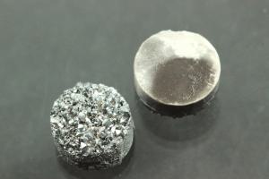 Quarz Druzy, Form rund, Farbe silberfarben, ca Maße Ø 8mm, Höhe 4,1-4,6 mm