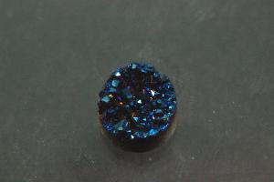 Quarz Druzy, Form rund, Farbe blaufarben, ca Maße Ø 8mm, Höhe 3,9-6,3 mm