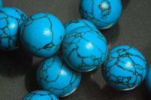 Turquoise reconstructed spherical gemstone strand, approx. dimensions Ø 20mm, approx. 39,0 - 40,0cm long.