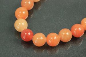 Red Aventurin spherical gemstone strand, approx. dimensions Ø 8mm, approx. 39,0 - 40,0cm long.