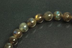 Labradorit spherical gemstone strand, approx. dimensions Ø 8mm, approx. 39,0 - 40,0cm long.