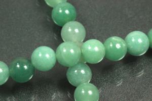 Green Aventurin spherical gemstone strand green, approx. dimensions Ø 8mm, approx. 39,0 - 40,0cm long.