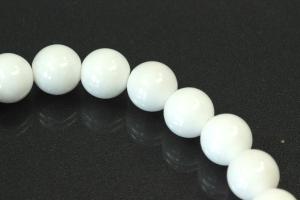 White Agate spherical gemstone strand white, approx. dimensions Ø 8mm, approx. 39,0 - 40,0cm long.