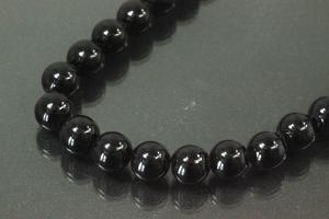 Glass strand spherical black, approx. dimensions Ø 8mm, approx. 39,0 - 40,0cm long.