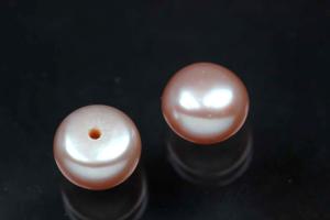 freshwater pearls, half drilled Button, approx. size Ø7,5-8,0mm, high 5,5-6,0mm, color plum