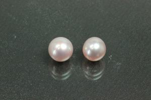 Freshwater pearls, undrilled round, approx.size Ø7,0mm, color shades of plum