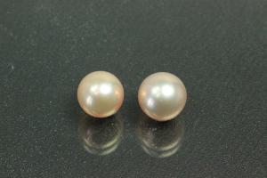 Freshwater pearls, undrilled round, approx.size Ø7,5mm, color shades of cream